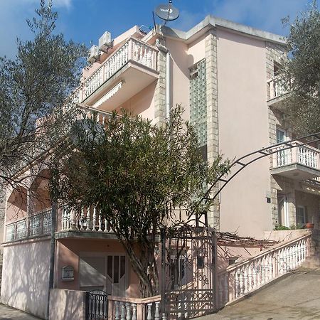 Guest House Almond Bečići Екстериор снимка