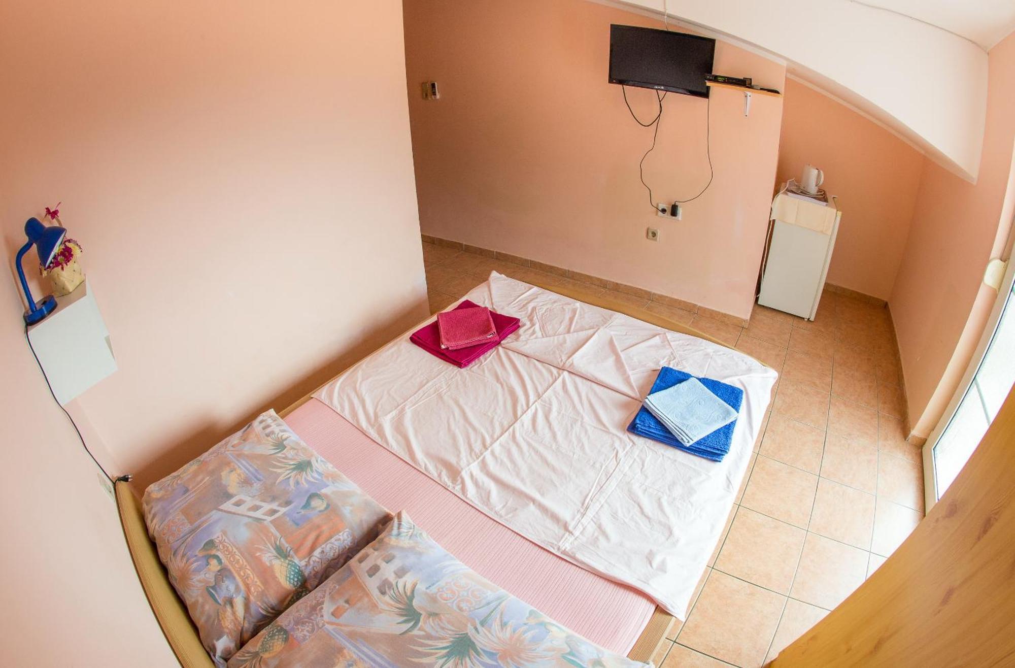 Guest House Almond Bečići Стая снимка