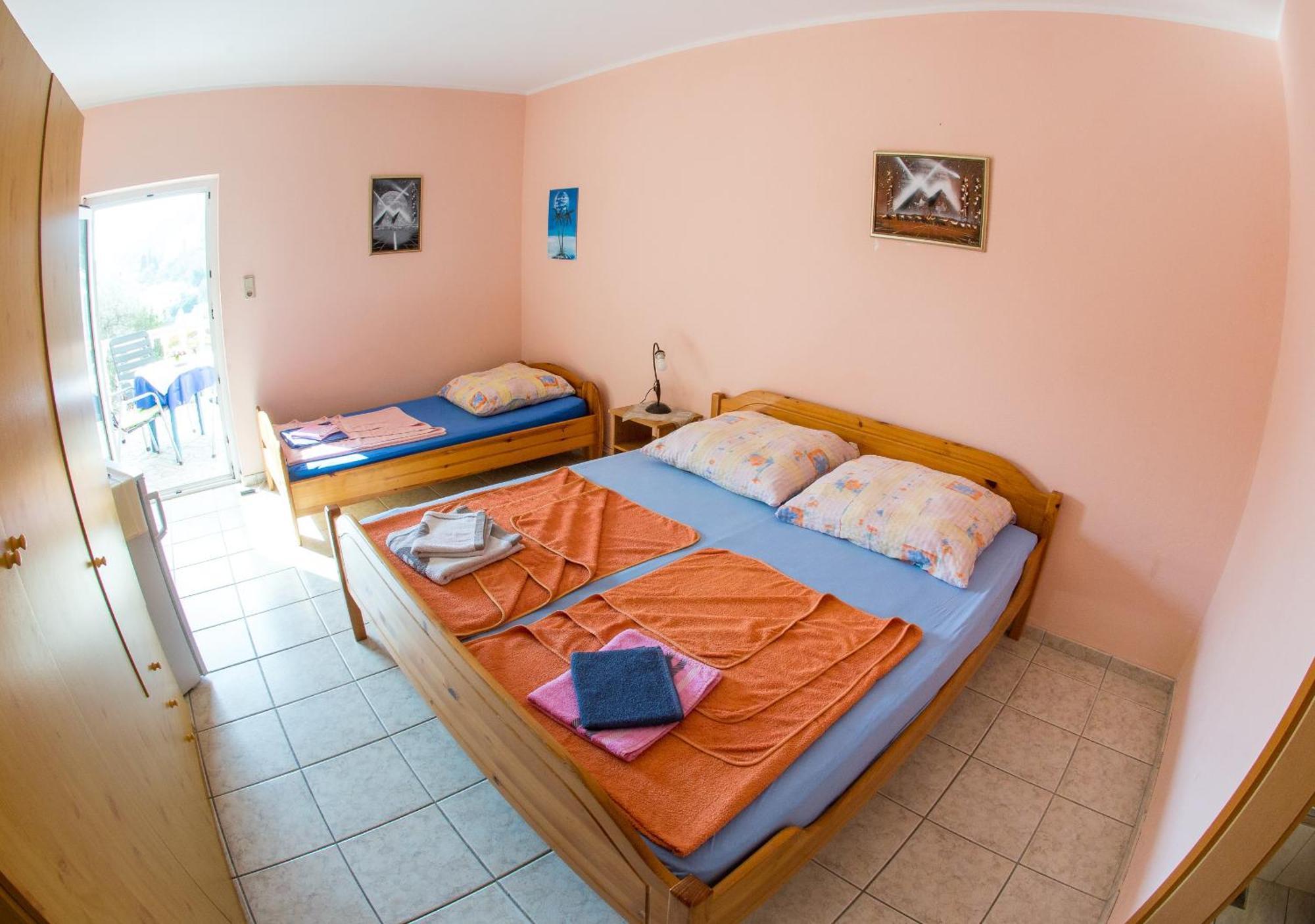 Guest House Almond Bečići Стая снимка