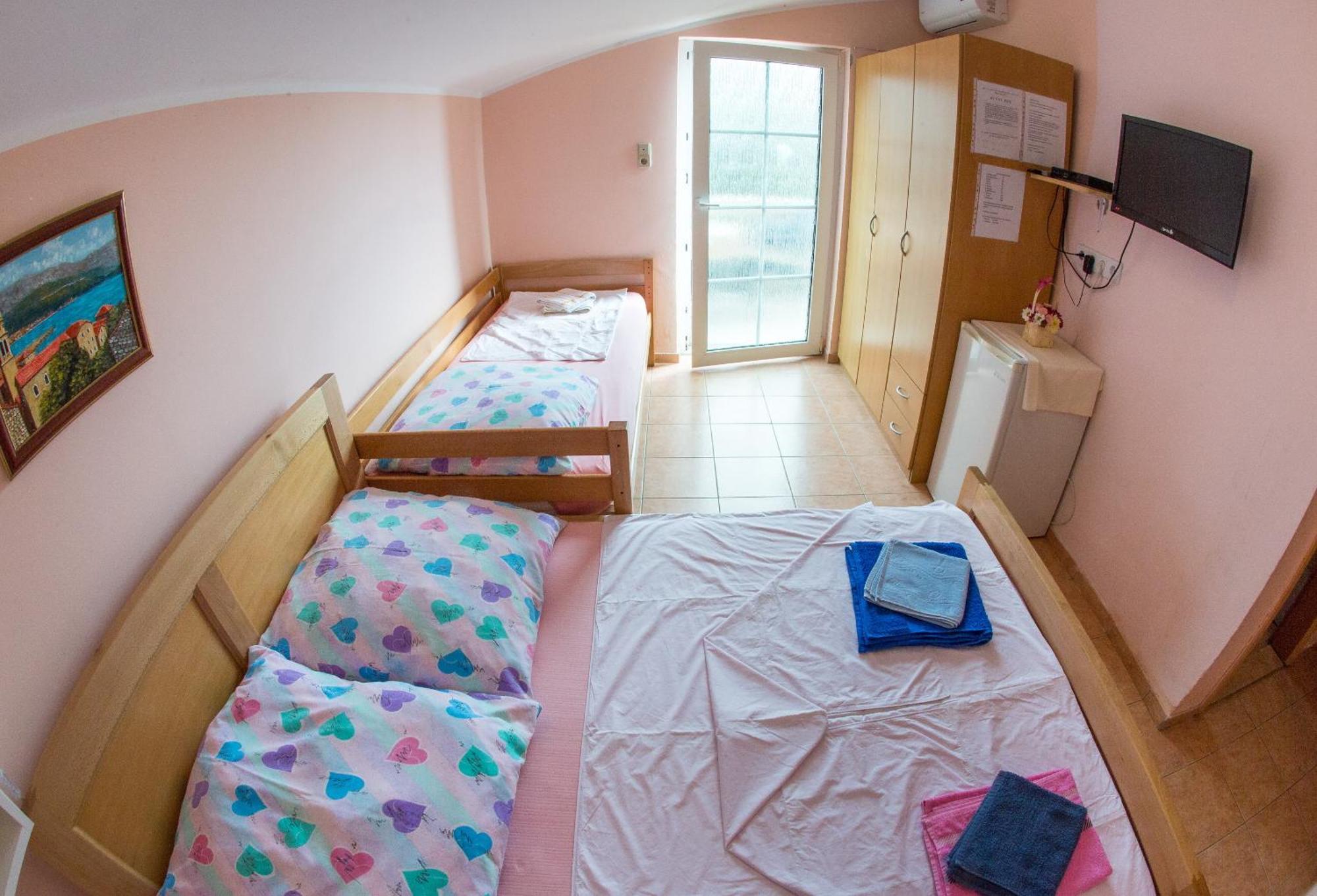 Guest House Almond Bečići Екстериор снимка