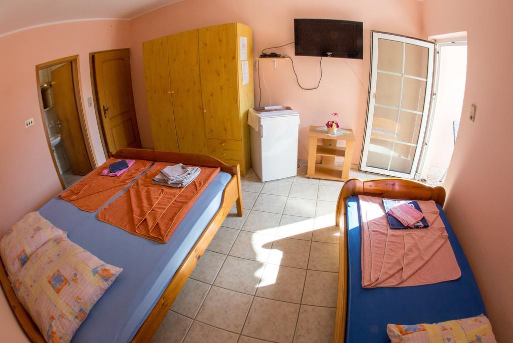 Guest House Almond Bečići Екстериор снимка
